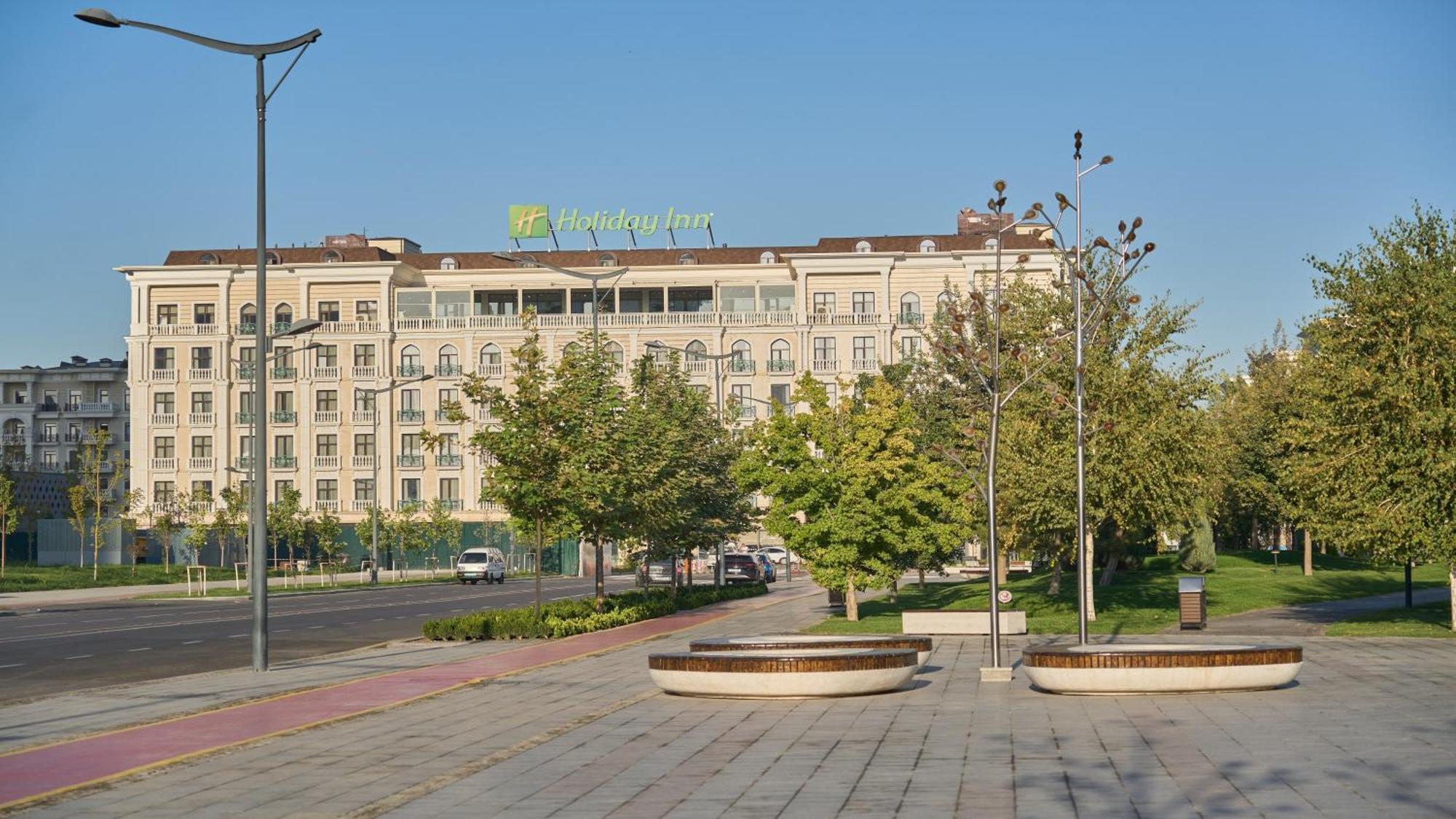Holiday Inn Tashkent City By Ihg Buitenkant foto