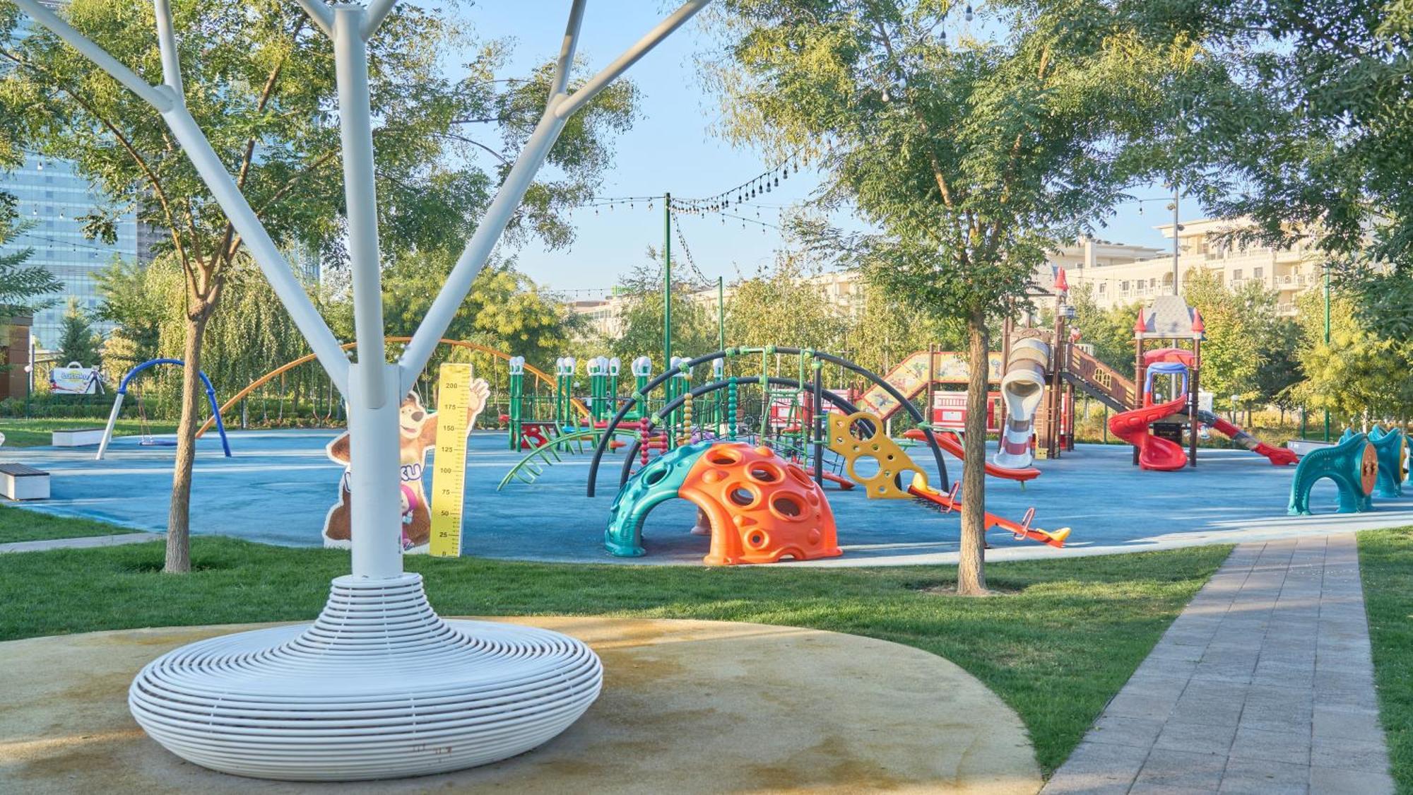 Holiday Inn Tashkent City By Ihg Buitenkant foto
