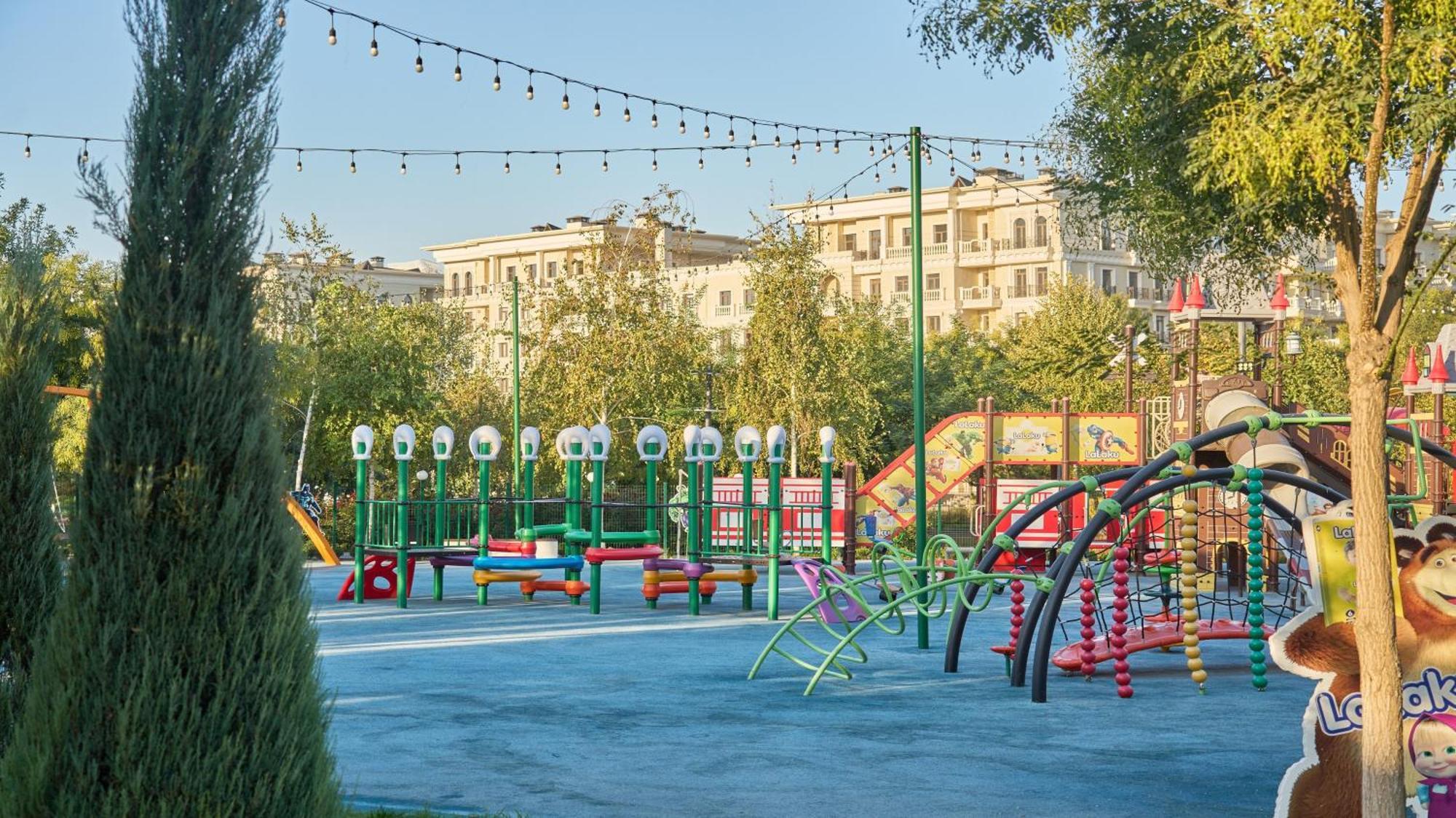Holiday Inn Tashkent City By Ihg Buitenkant foto