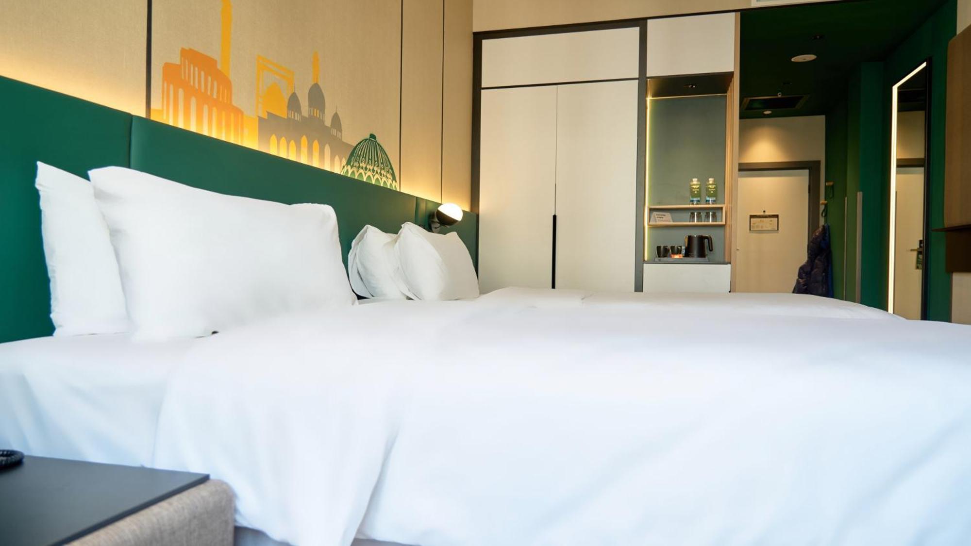 Holiday Inn Tashkent City By Ihg Buitenkant foto