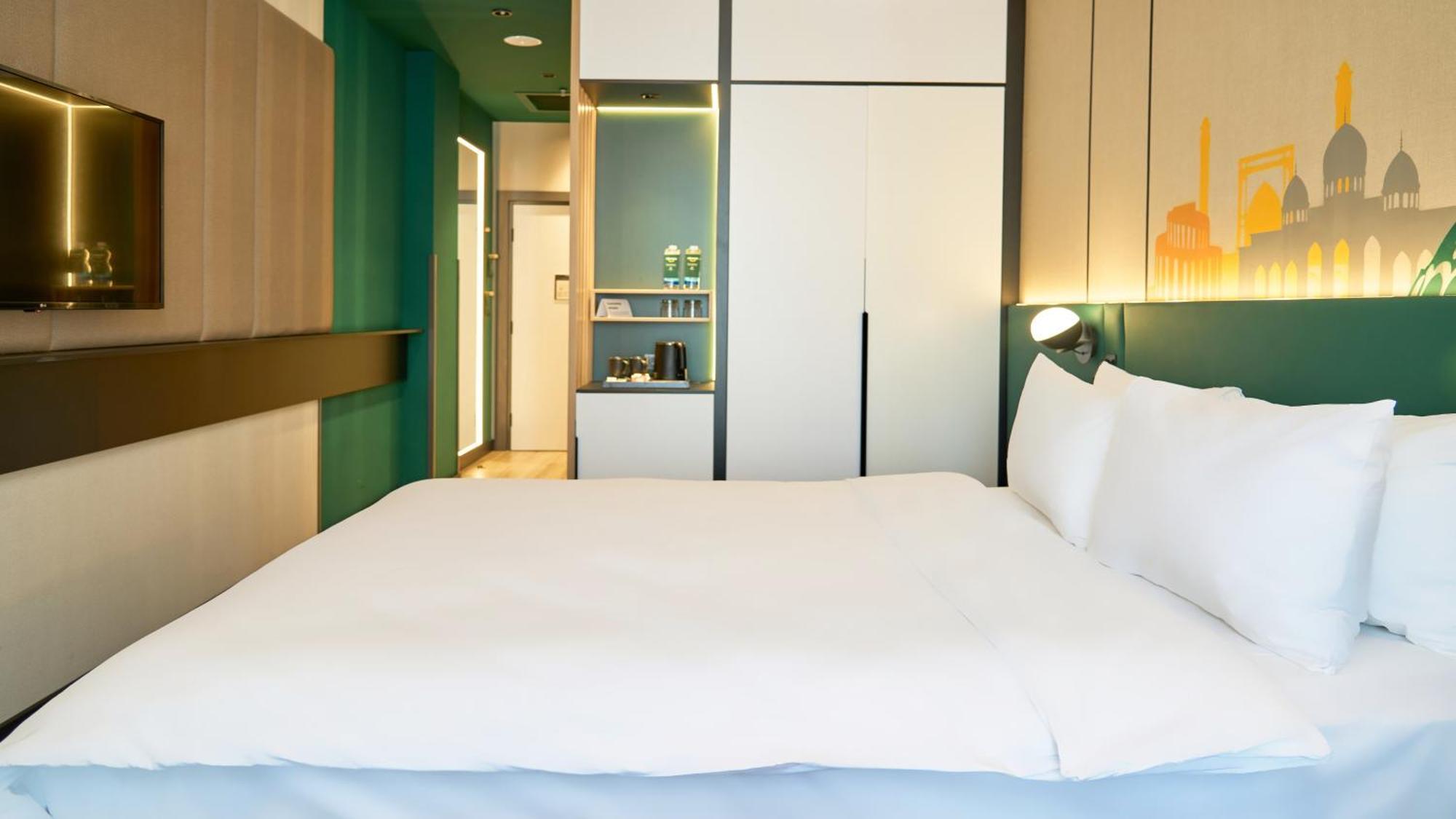 Holiday Inn Tashkent City By Ihg Buitenkant foto