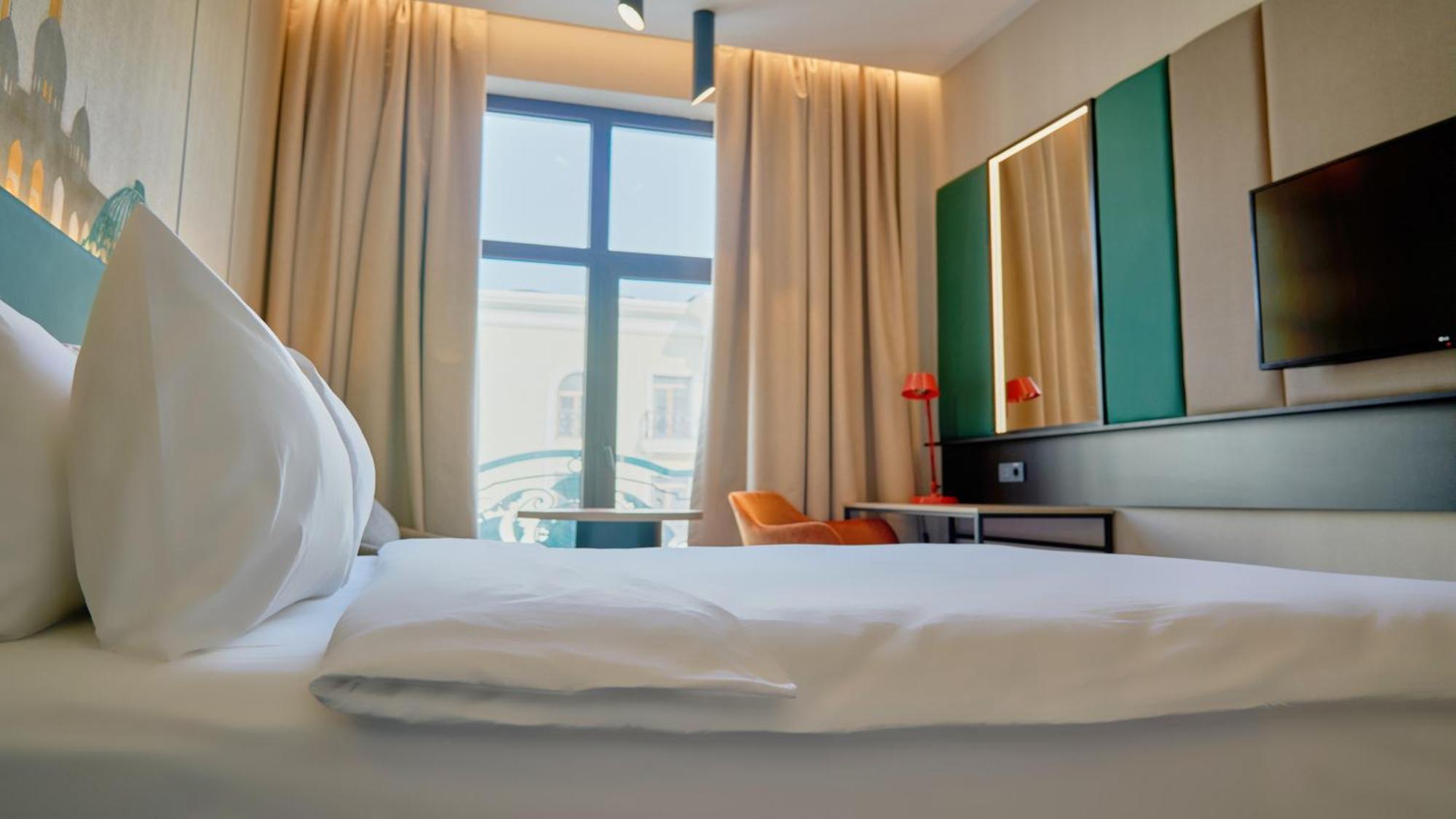 Holiday Inn Tashkent City By Ihg Buitenkant foto