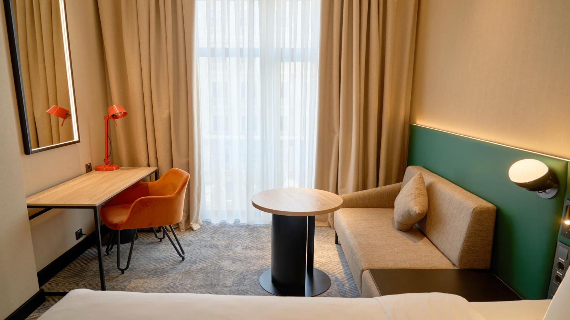 Holiday Inn Tashkent City By Ihg Buitenkant foto