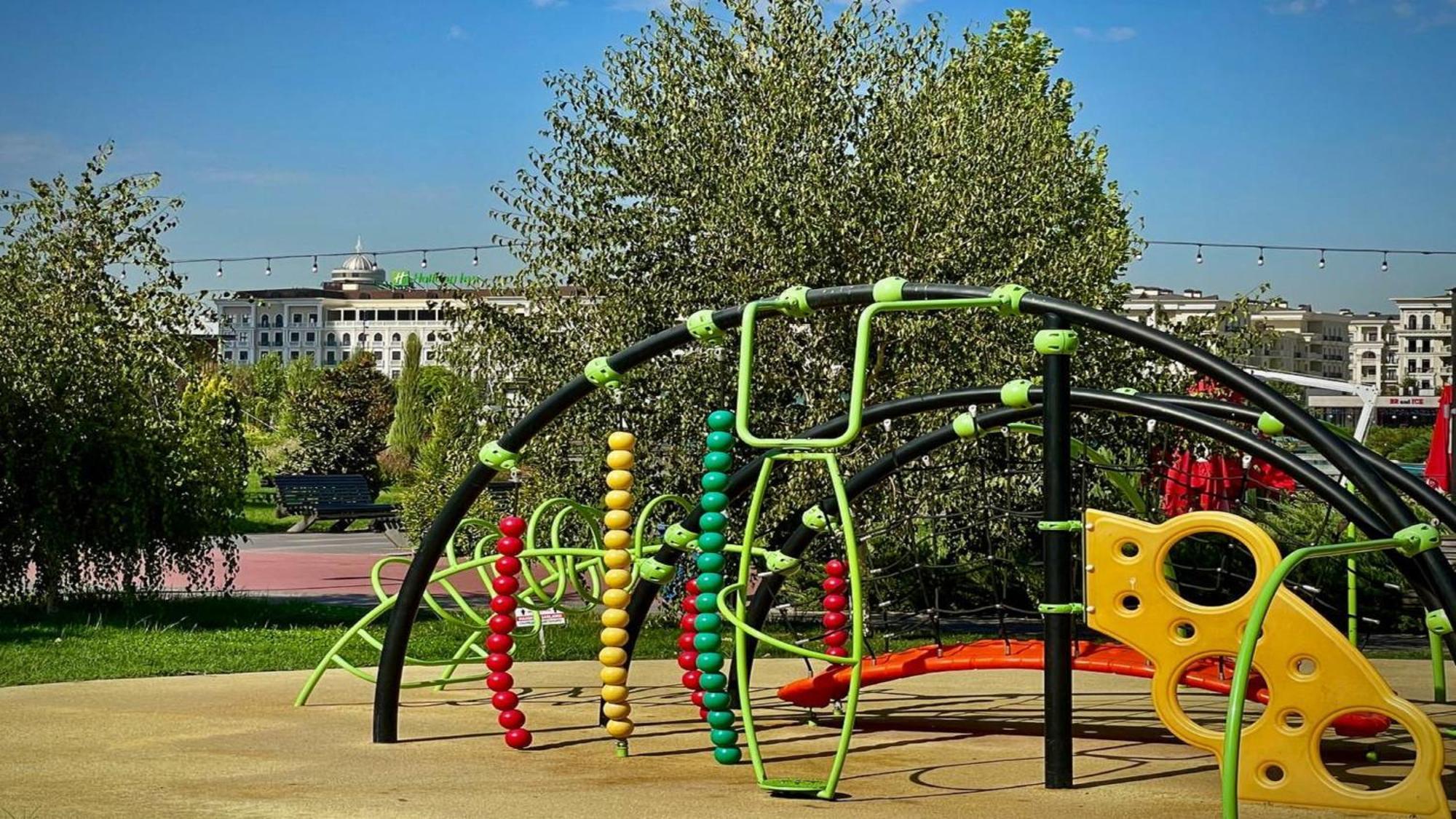 Holiday Inn Tashkent City By Ihg Buitenkant foto