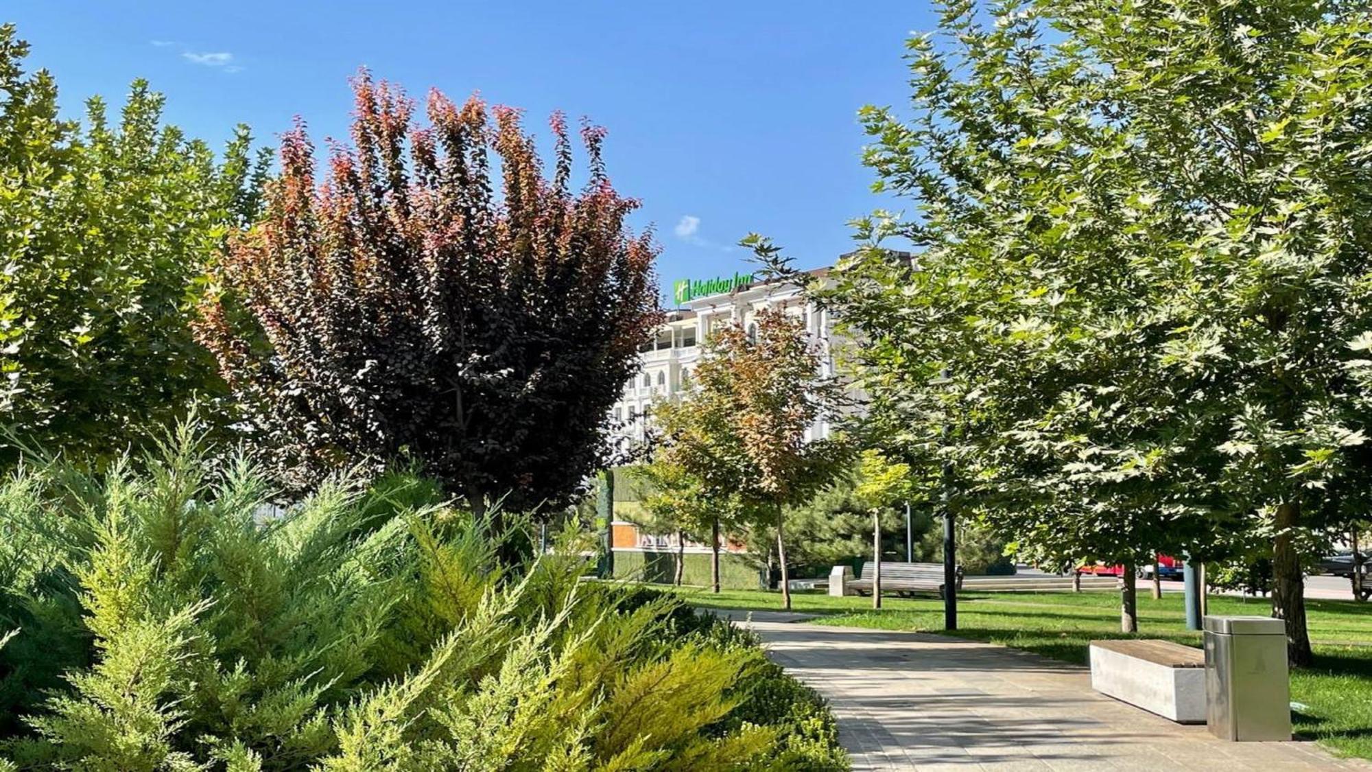 Holiday Inn Tashkent City By Ihg Buitenkant foto